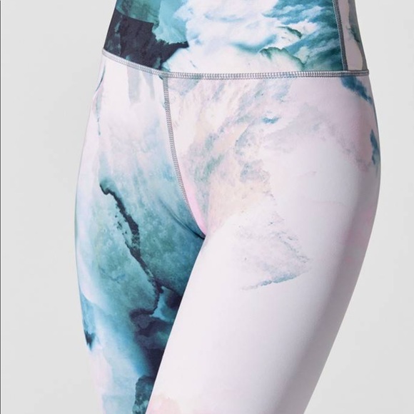 Abstract High Rise Legging - Picture 2 of 3